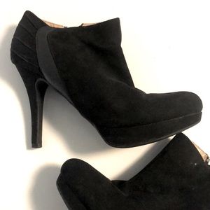 Report Black Heels